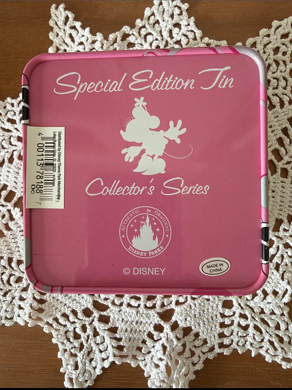 Disney Minnie Mouse Pink and White Tin